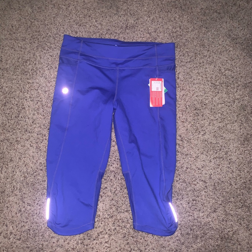 Cropped new Athleta leggings